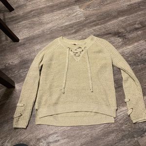Women’s medium knitted sweater
